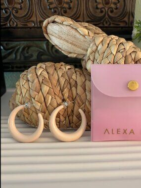 Bar by Alexa Rae Lilo Earrings- pastel coconut